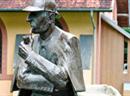 Statue von Sherlock Holmes in Meiringen.