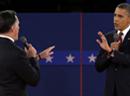 Barack Obama (r.) hat in der zweiten TV-Debatte Vorsprung gegenüber Mitt Romney.