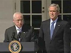 George W. Bush stellte heute in Washington Michael Mukasey vor.