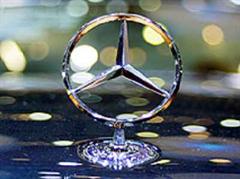 Von den grösseren Marken mit über 1000 im Januar verkauften Neuwagen musste Mercedes mit einem Minus von 41,1 Prozent die grösste Einbusse hinnehmen.