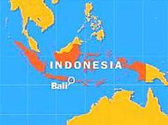 In Indonesien sind Hunderte Fähren zwischen den 17'000 Inseln unterwegs, viele davon alt und in schlechtem Zustand.