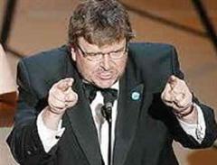 Michael Moore während seiner Rede an der Oscar-Verleihung 2003.