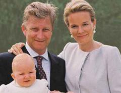 Prinzessin Mathilde, die Frau von Thronfolger Prinz Philipp, hat in Brüssel einen Sohn zur Welt gebracht.