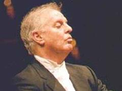 Das Neujahrskonzert der Wiener Philharmoniker hat erstmals unter der Leitung des Dirigenten Daniel Barenboim stattgefunden.