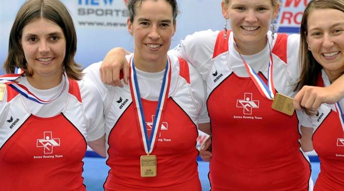 Regina Naunheim, Nora Fiechter, Katja Hauser und Martina Ernst (SUI) gewinnen Bronze.