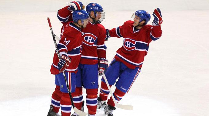 Die Canadiens freuen sich über den ersten Saisonsieg vor eigenem Publikum.