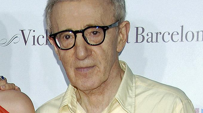 Woody Allen werde «sehr bald» antworten.