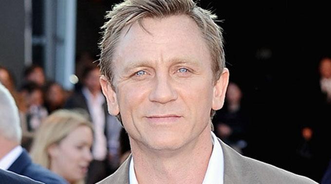 Daniel Craig lässt sich für 'Skyfall' einen Bart wachsen.
