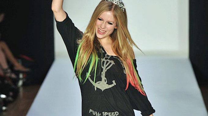 Avril Lavigne bringt eine Nagel-Edition heraus.