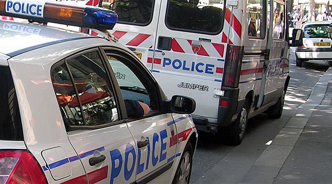 Ein brutaler Mord an drei Kindern einer französischen Familie hat am Freitag die Ermittler schockiert. (Symbolbild)
