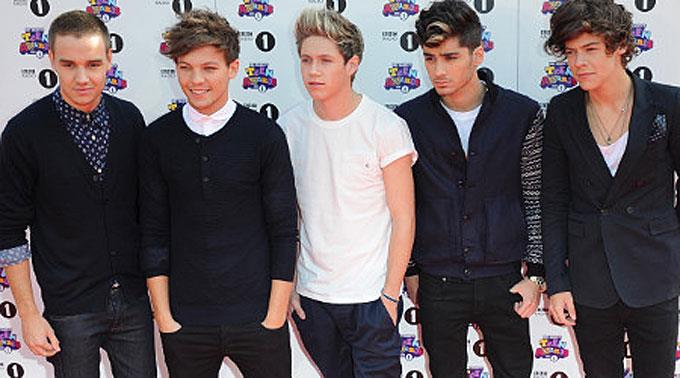 One Direction sollen die Finger von ihren weiblichen Fans lassen - verlangt das Management