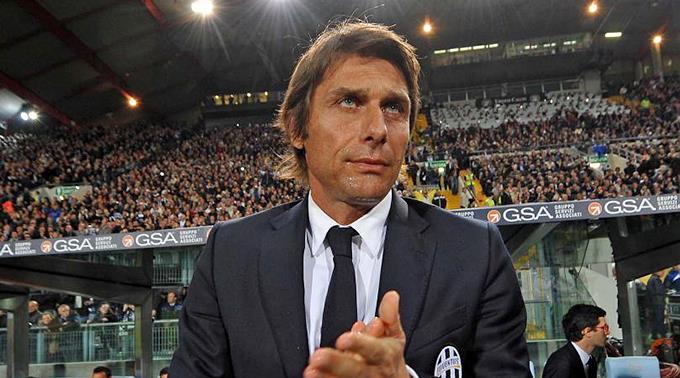 Turins Trainer Antonio Conte.