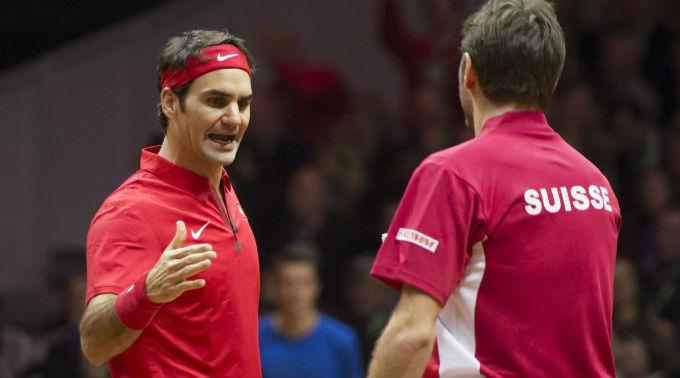 Roger Federer und Stan Wawrinka entscheiden das Doppel für sich.
