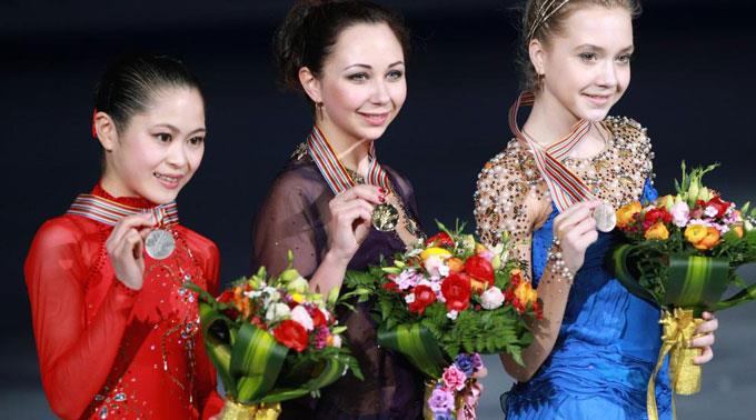 Satoko Miyahara, Elisaweta Tuktamyschewa und Jelena Radionowa.